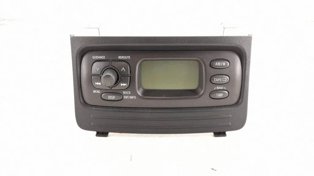 Radio, odtwarzacz CD/DVD, nawigacja – Toyota Yaris Verso (1999-2005)