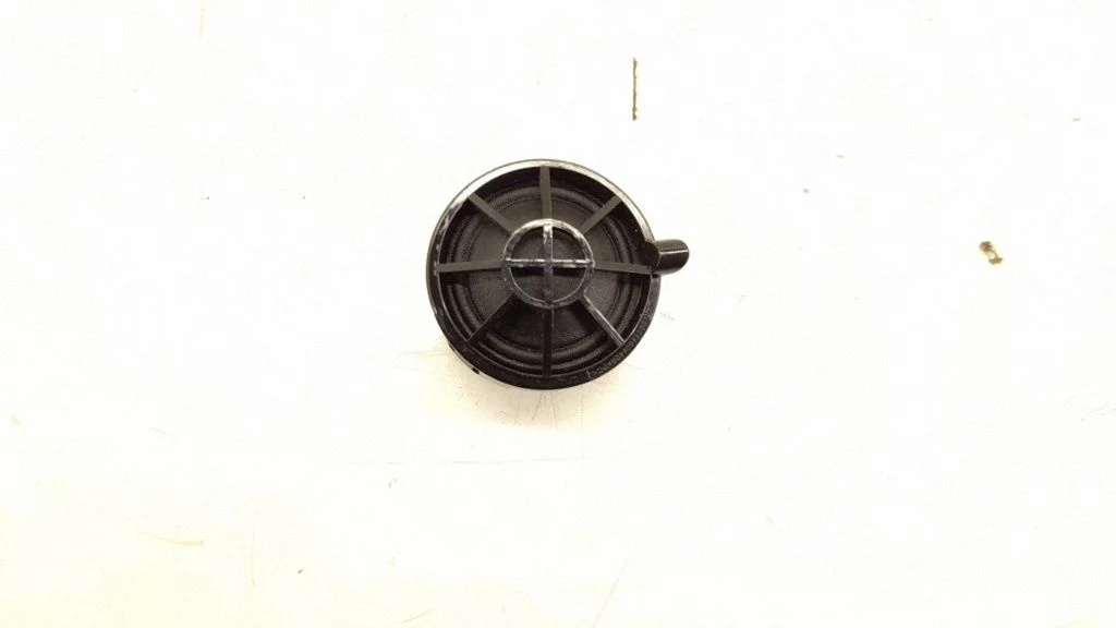 Front door speaker – front right
