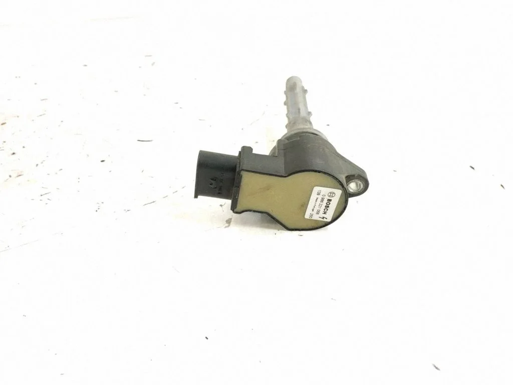 High voltage ignition coil