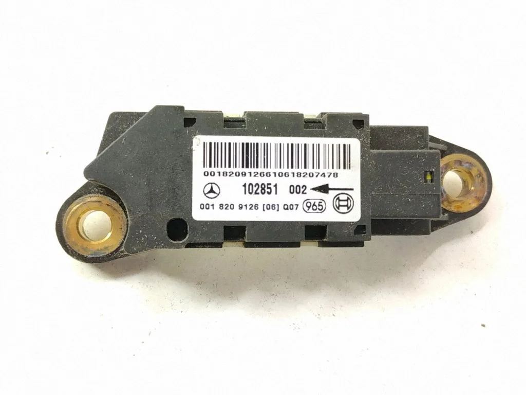 Drošības spilvenu trieciena sensors – priekšējā