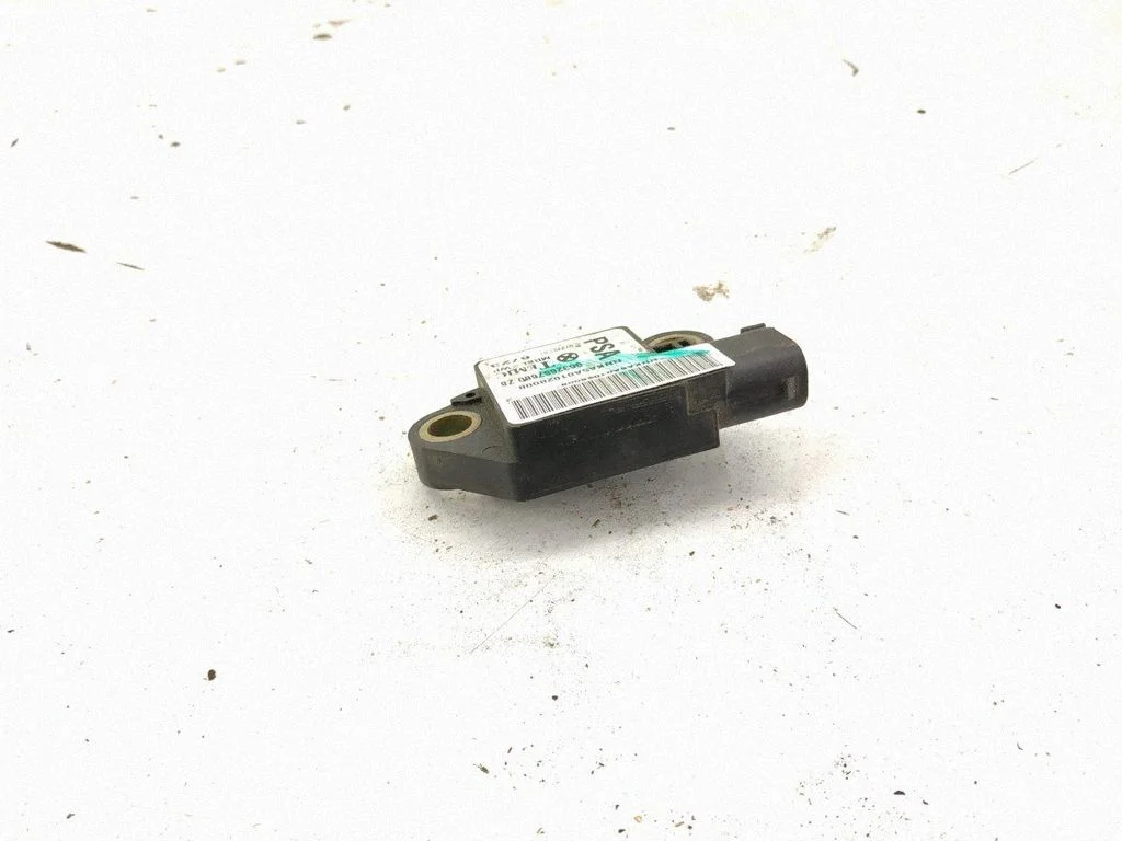 Drošības spilvenu trieciena sensors – priekšējā