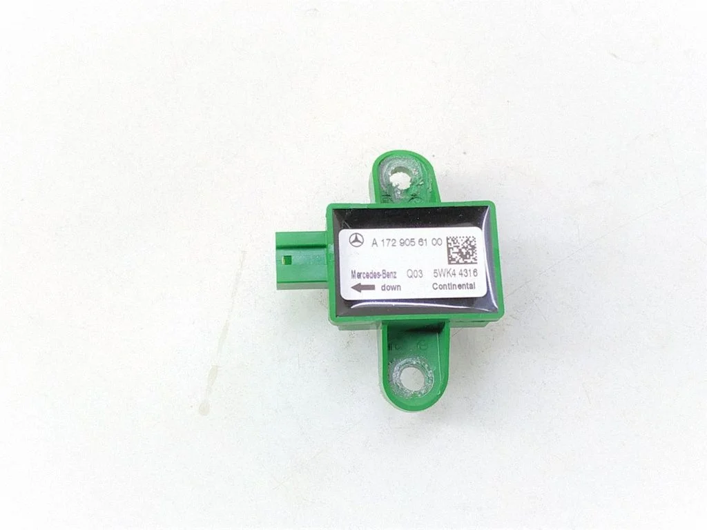 Airbag deployment crash/impact sensor – right