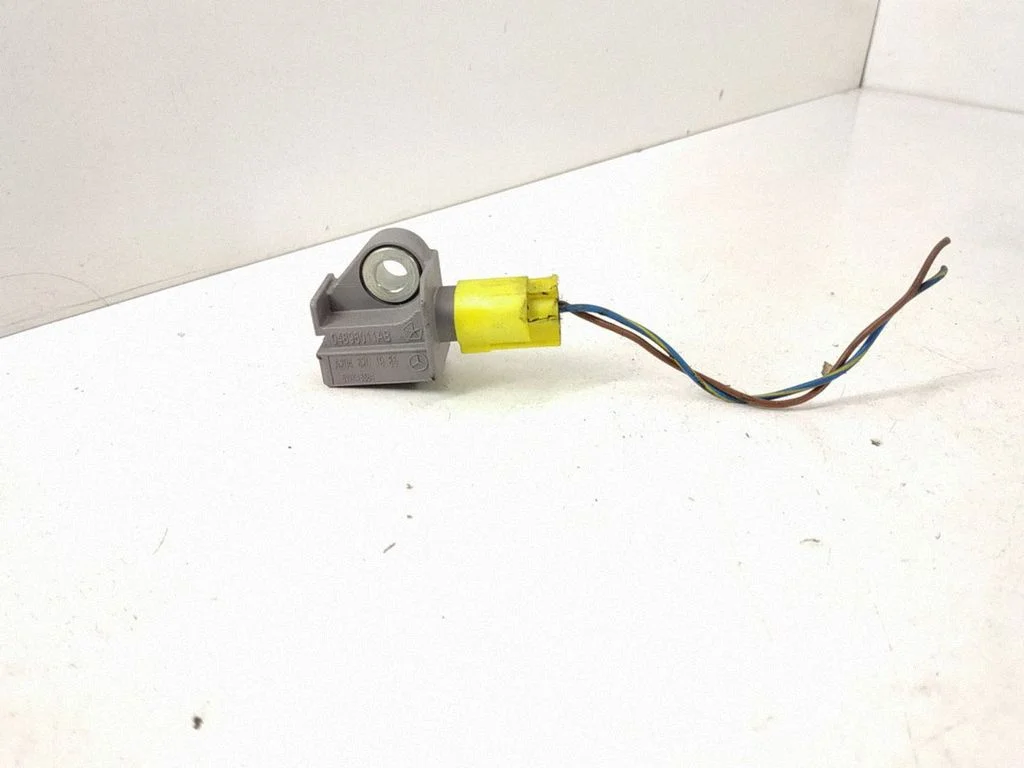 Airbag deployment crash/impact sensor – front