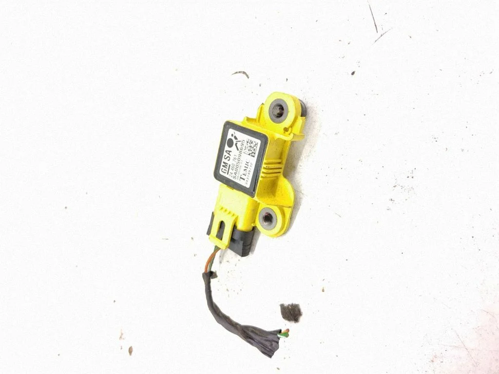 Drošības spilvenu trieciena sensors – priekšējā