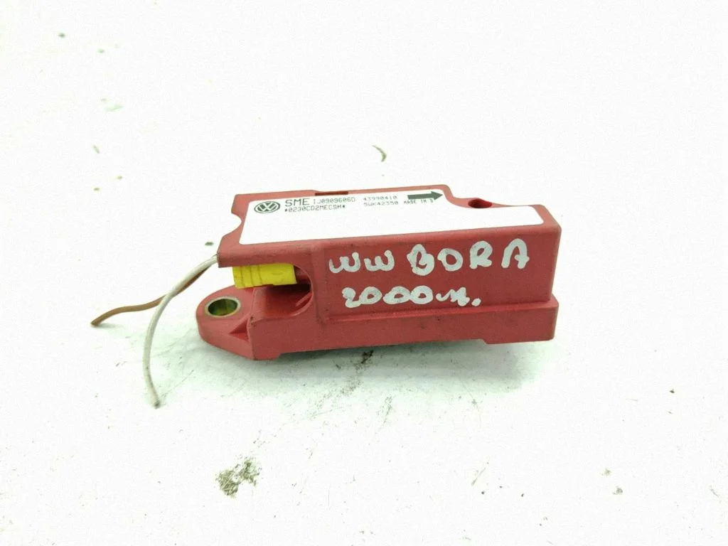 Drošības spilvenu trieciena sensors – priekšējā