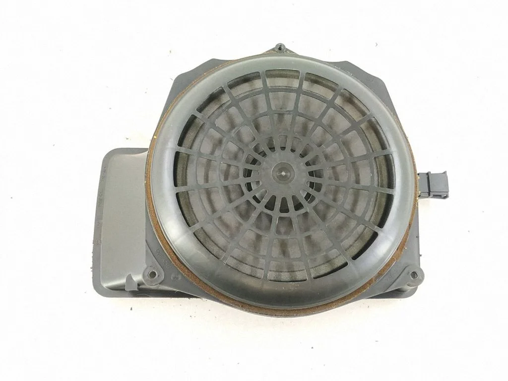 Parcel shelf speaker – Audi A4 S4 B6 8E 8H (2001-2005)