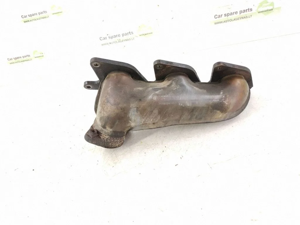 Exhaust manifold – Mercedes-Benz CLS-Class C219 (2003-2011)