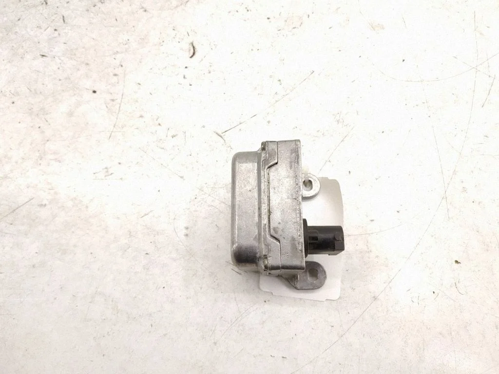 ESP (stabilumo sistemos) daviklis (išilginio pagreičio daviklis)