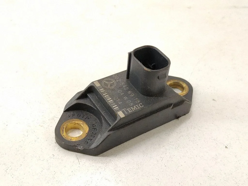 ESP acceleration yaw rate sensor