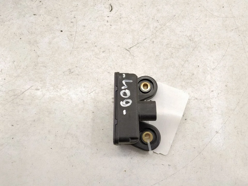 ESP (stabilitātes sistēmas) sensors (paātrinājuma sensors)