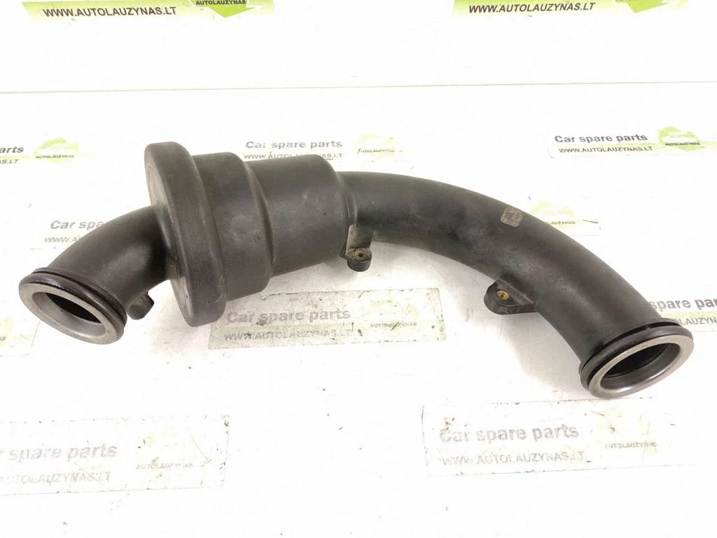 Intake resonator