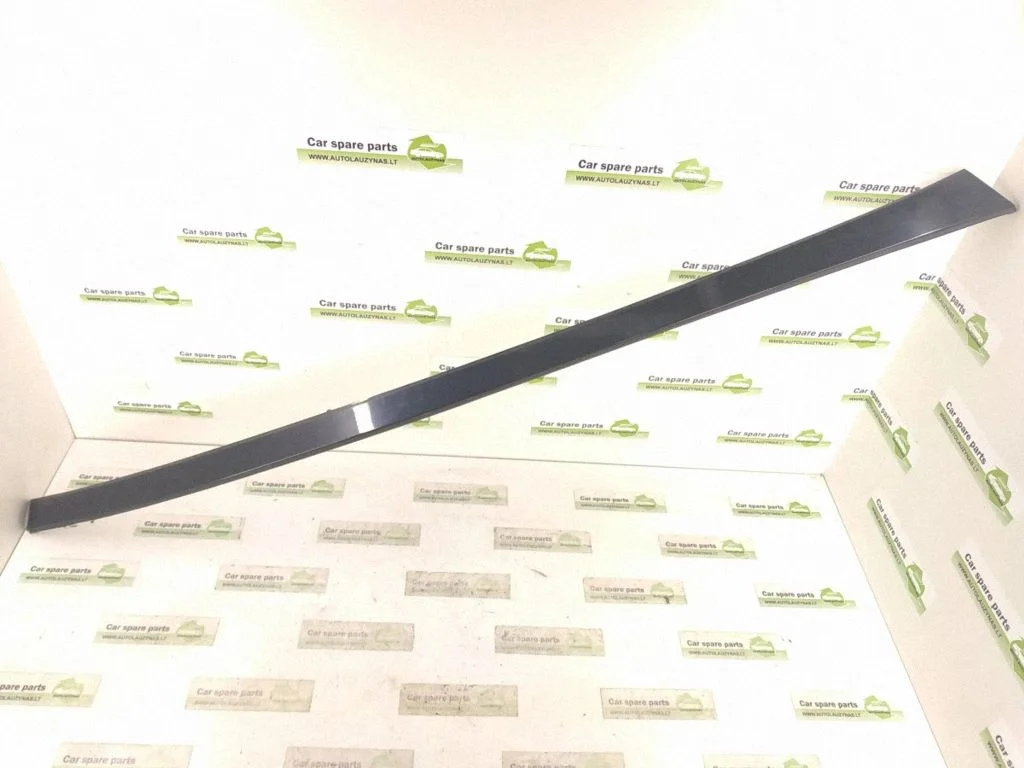 Roof trim bar molding cover – right