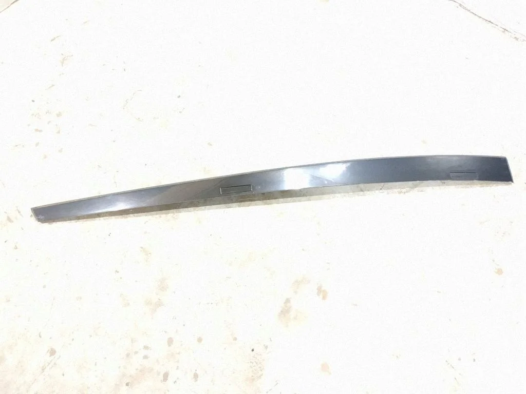 Roof trim bar molding cover – Mercedes-Benz R-Class W251 (2005-2013)