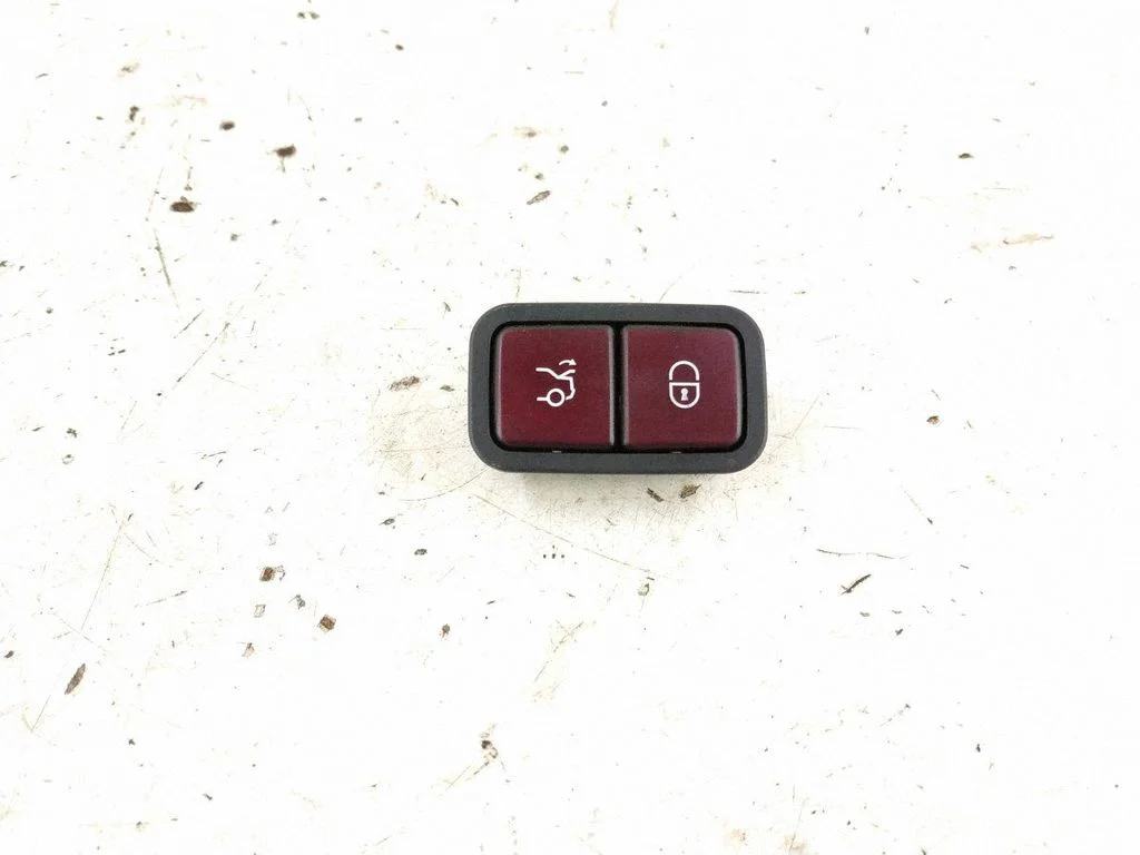 Tailgate opening switch – Mercedes-Benz S-Class C217 (2015-2020)