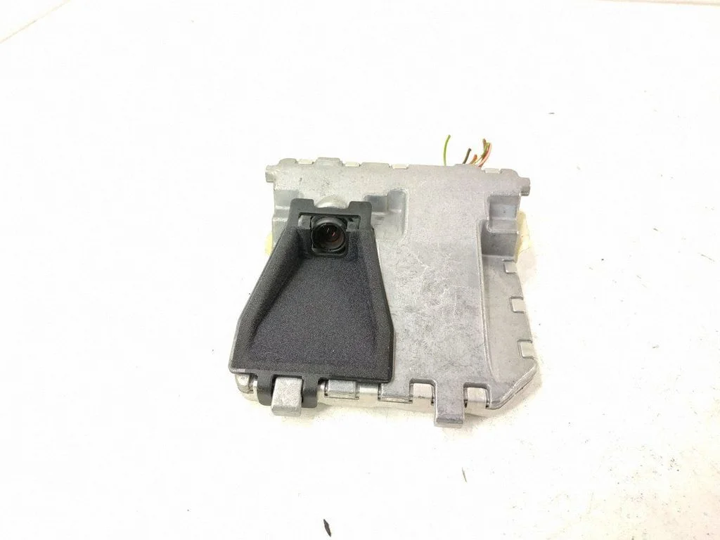 Windshield/windscreen camera