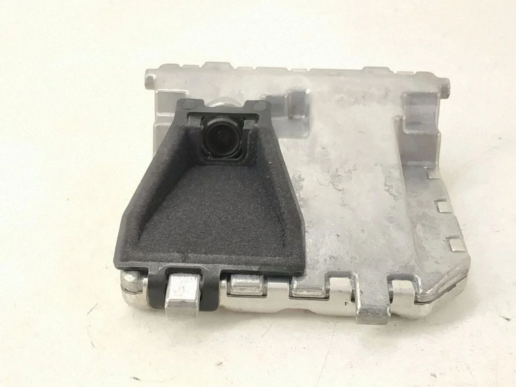 Windshield/windscreen camera