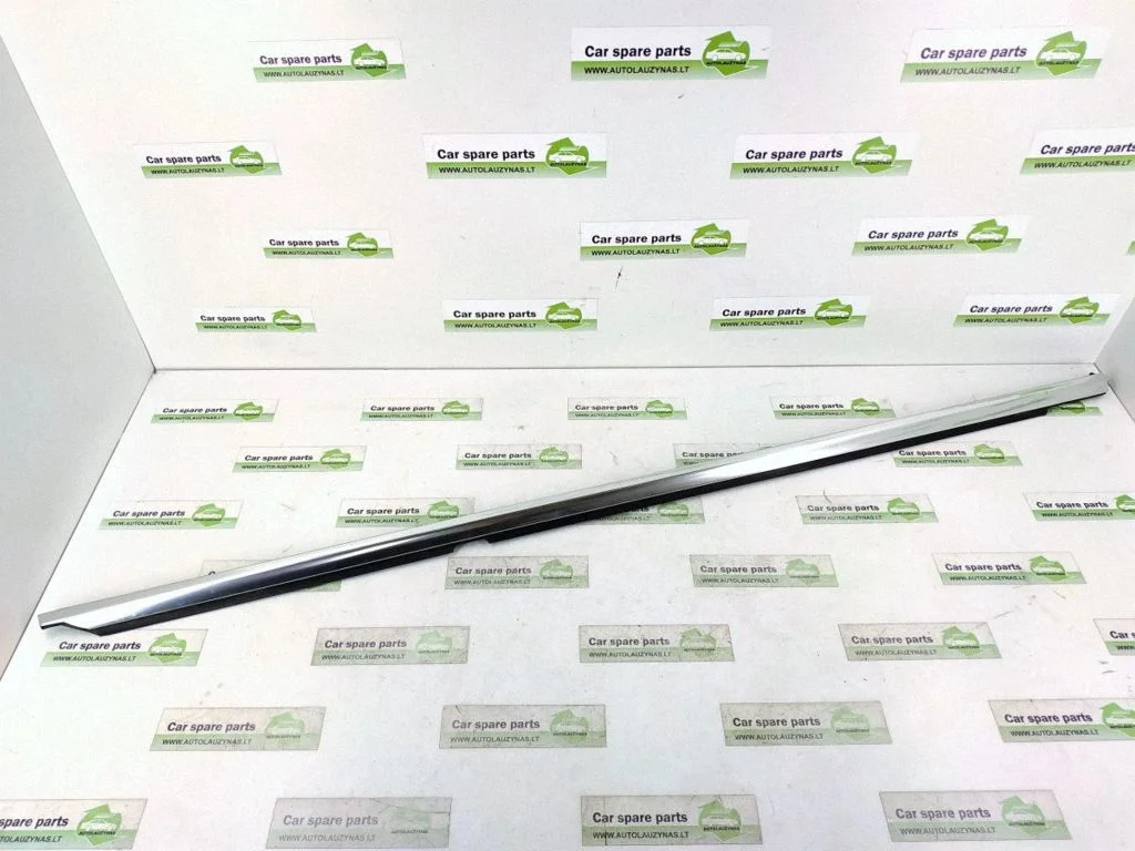 Tagaukse klaasi liist – Mercedes-Benz S-klass W221 (2005-2013)