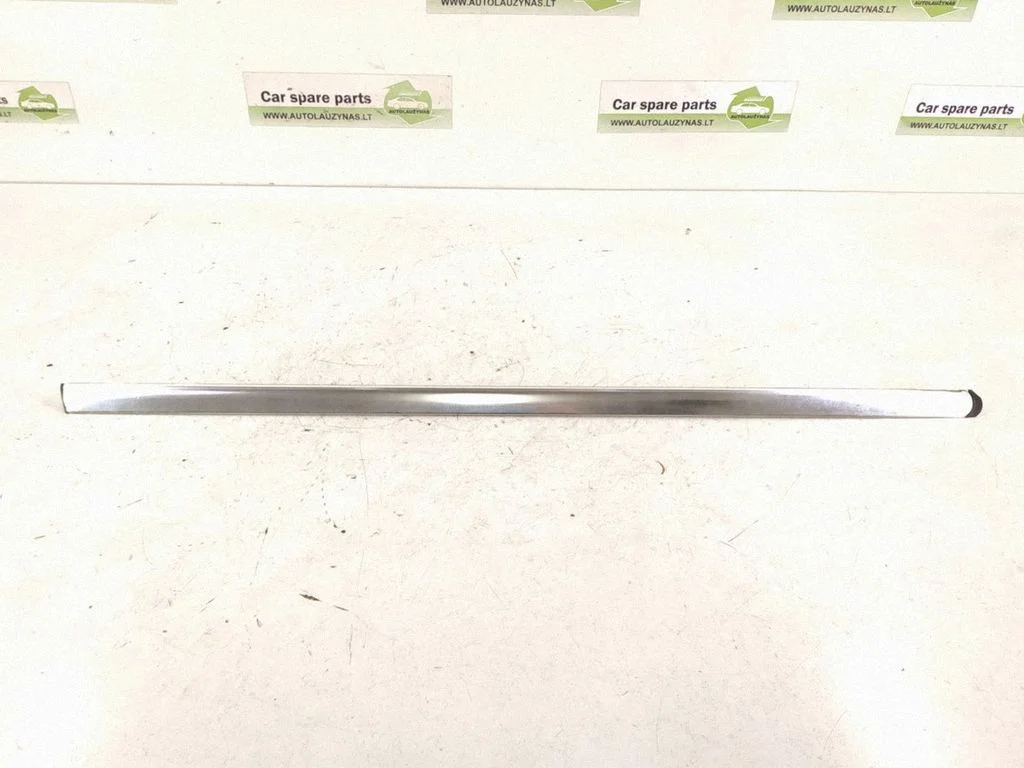 Rear door glass trim molding A2046700722