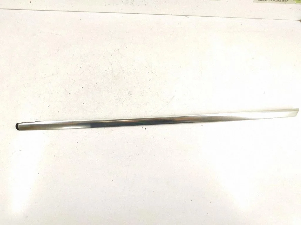 Rear door glass trim molding 2126700222