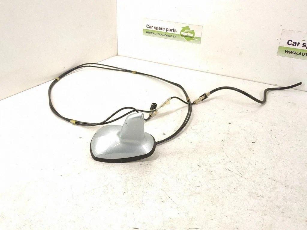 Radio antenna