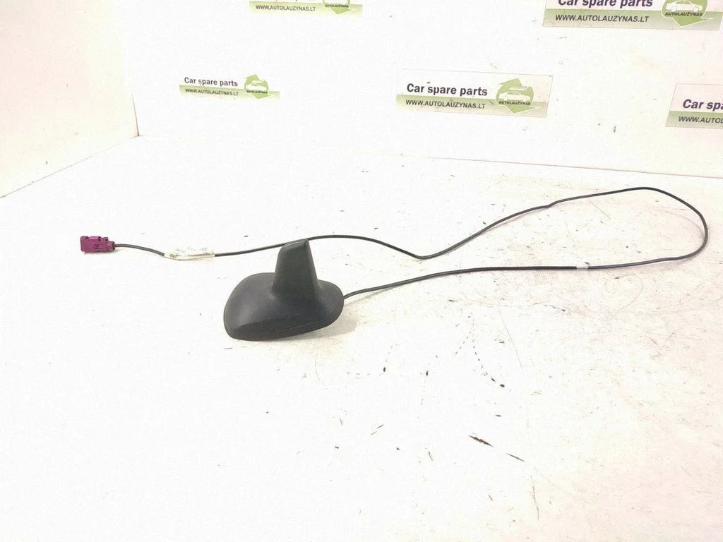 Radio antenna – Mercedes-Benz C-Class AMG W204 (2007-2014)