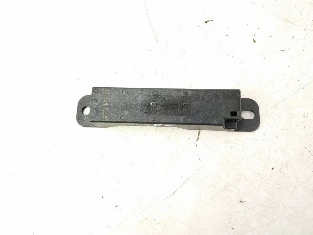 Radio antenna – Mercedes-Benz C-Class W205 (2014-2021)