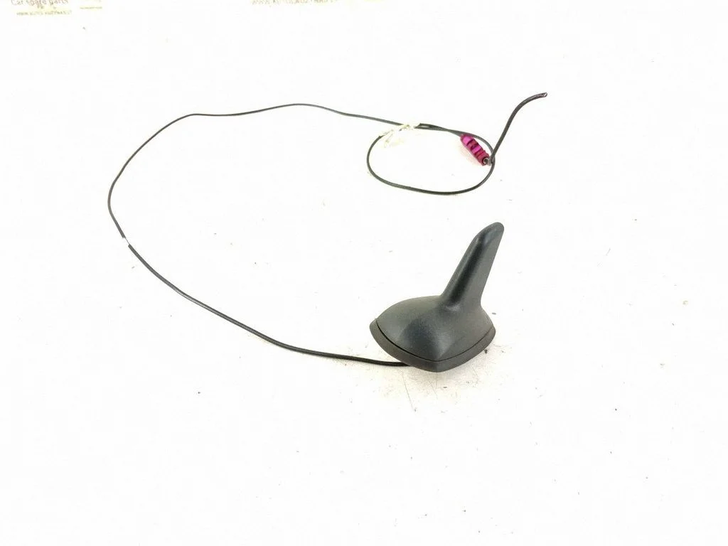 Radio antenna – Mercedes-Benz C-Class AMG W204 (2007-2014)