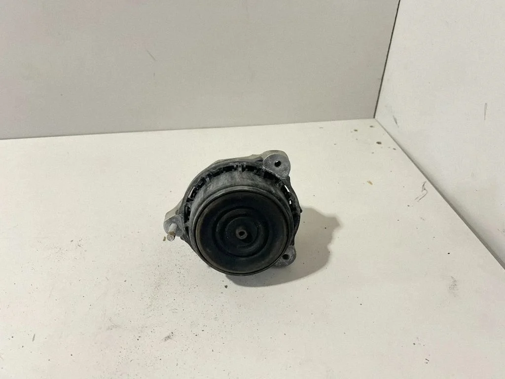 Engine mount bracket – BMW 3 Series G20 G21 (2019-)