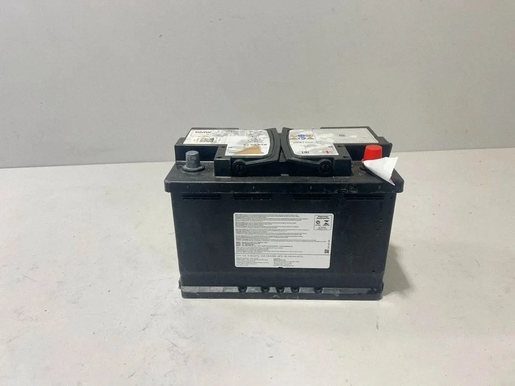 Car battery 9381780