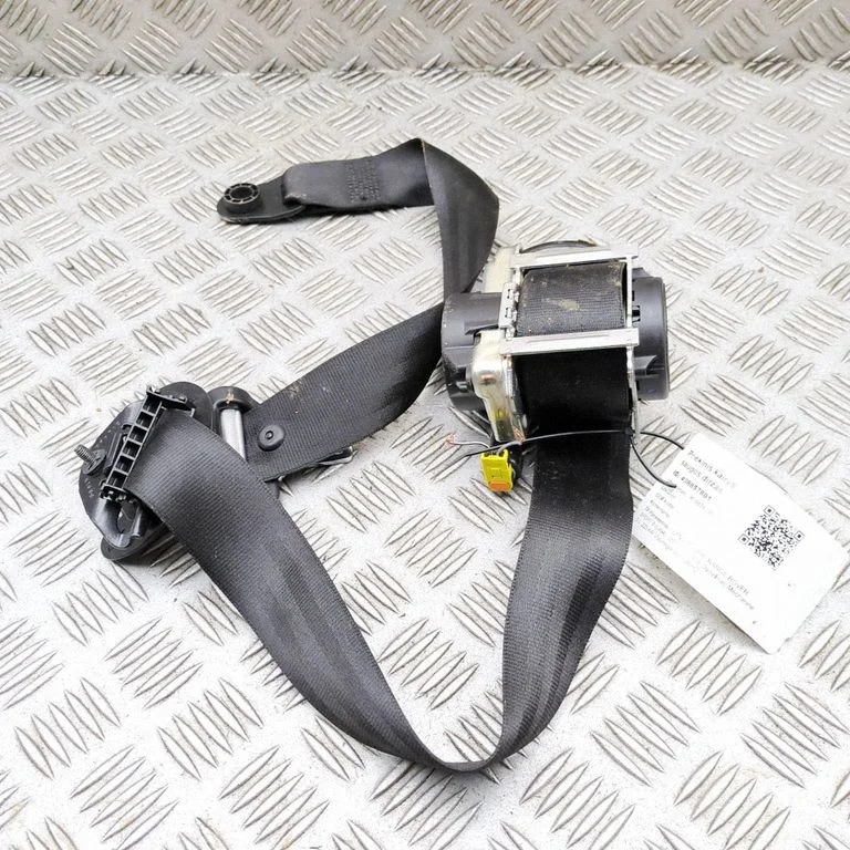 Front seatbelt CPLA611B09GB8PVJ