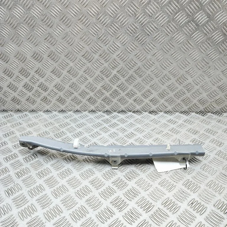 Poritiiva kinnitusklamber SU00301393