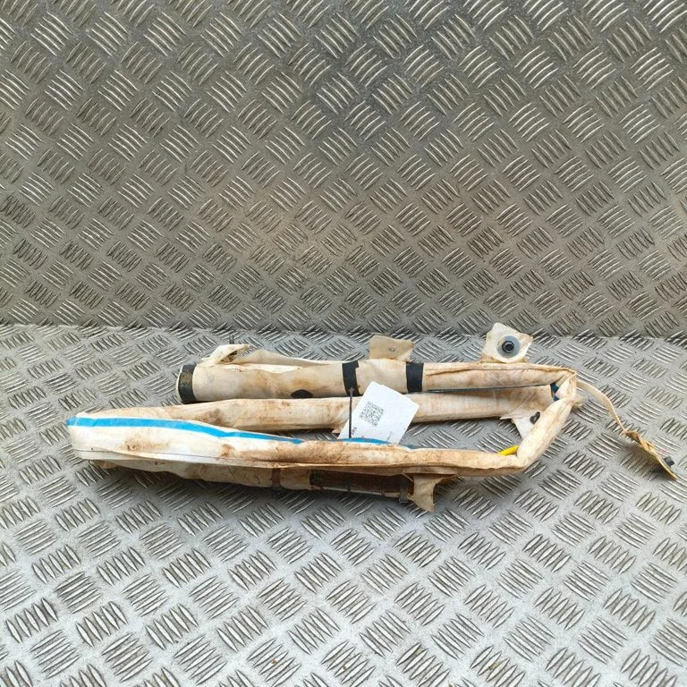 Katuse turvapadi (kardin) SA3HK5820700