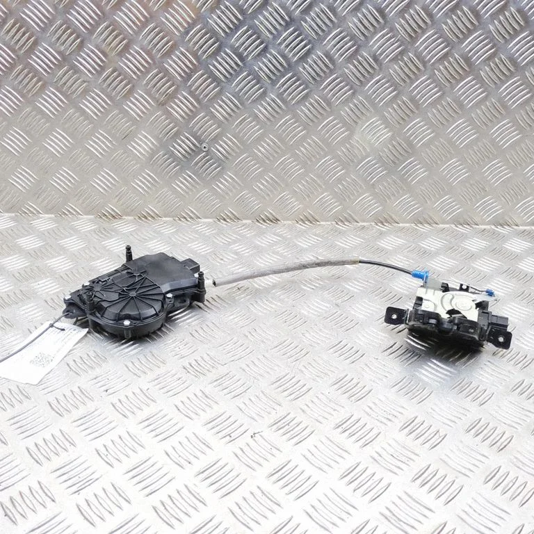Tailgate/trunk/boot lock/catch/latch DK62404C10AC
