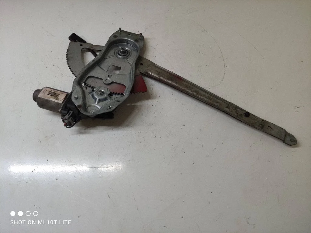 Priekinio el. lango pakėlimo mechanizmo komplektas