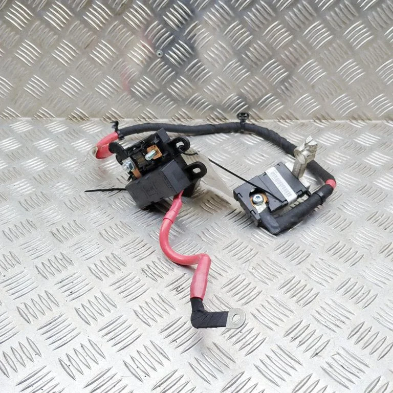 Positive cable (battery) – Land Rover Range Rover Sport L494 (2013-)
