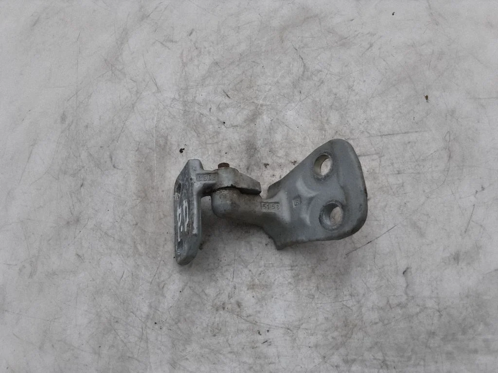 Priekinis apatinis vyris