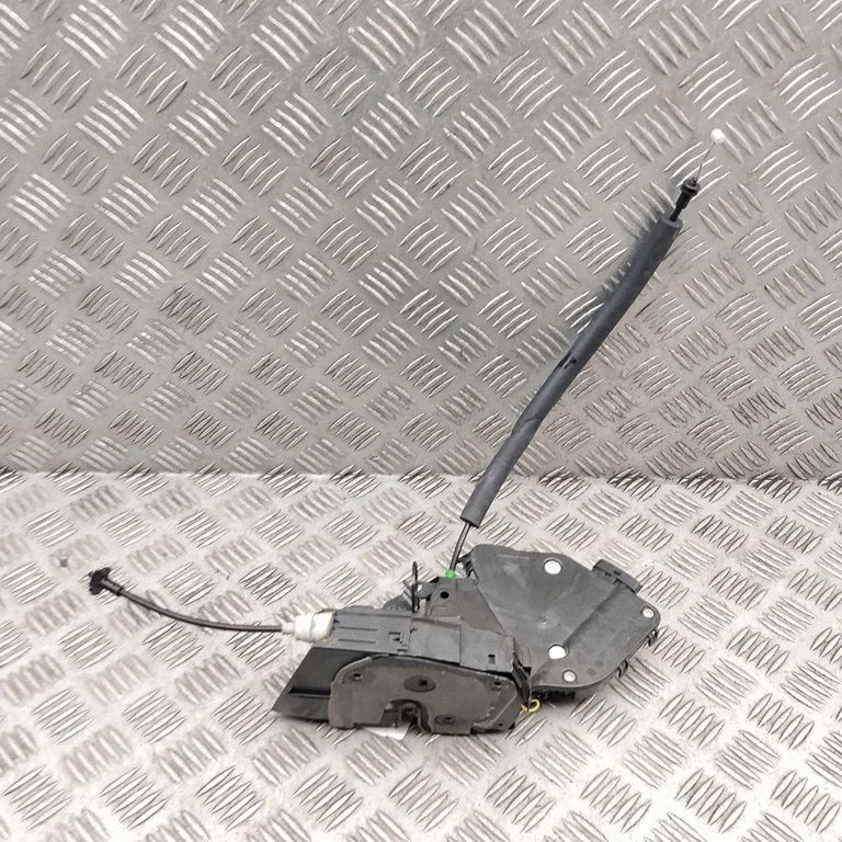Rear door lock – Land Rover Range Rover Sport L494 (2013-)