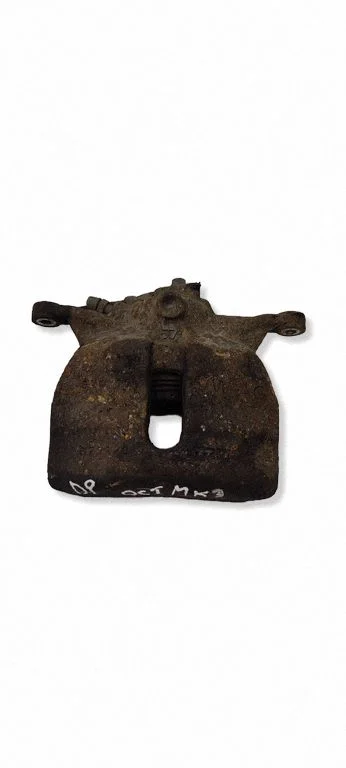 Front brake caliper – front right