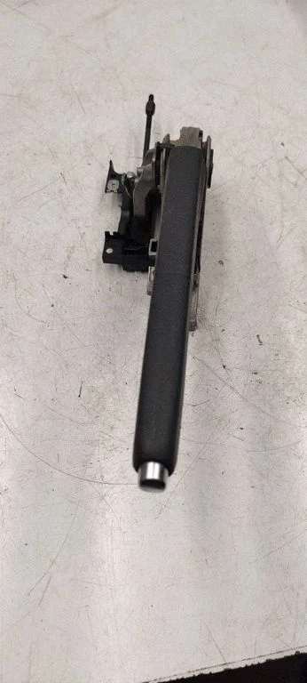 Handbrake/parking brake lever assembly – Volkswagen Golf Plus (2005-2013)