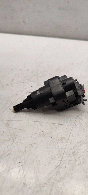 Brake pedal sensor switch 6q0945511