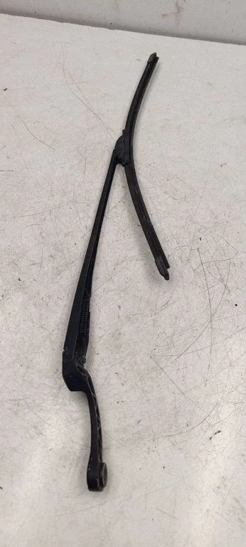 Front wiper blade arm 8E1955407C