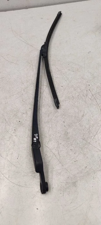 Front wiper blade arm 8E1955408C