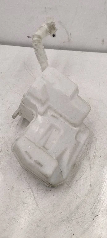 Windshield washer fluid reservoir/tank 5QD955453