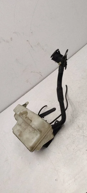 Windshield washer fluid reservoir/tank 7148064