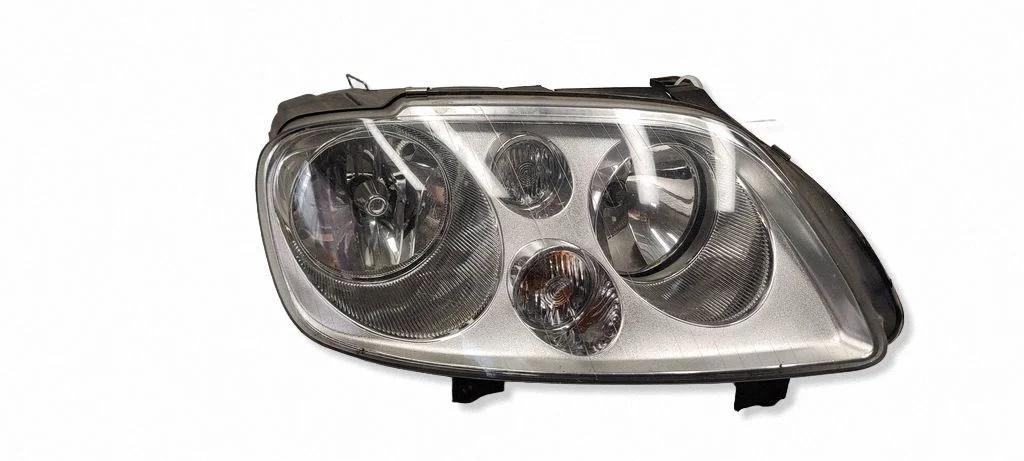 Headlight/headlamp – right