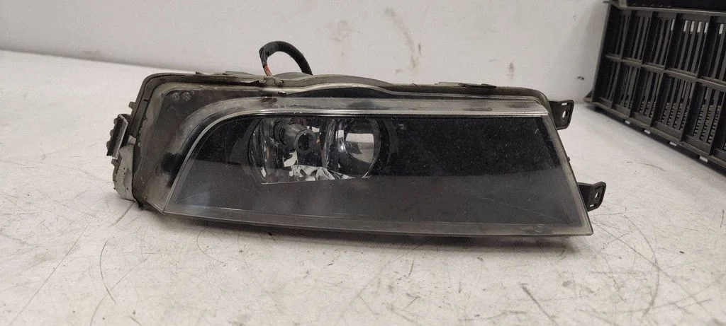 Front fog light 5E0941699E