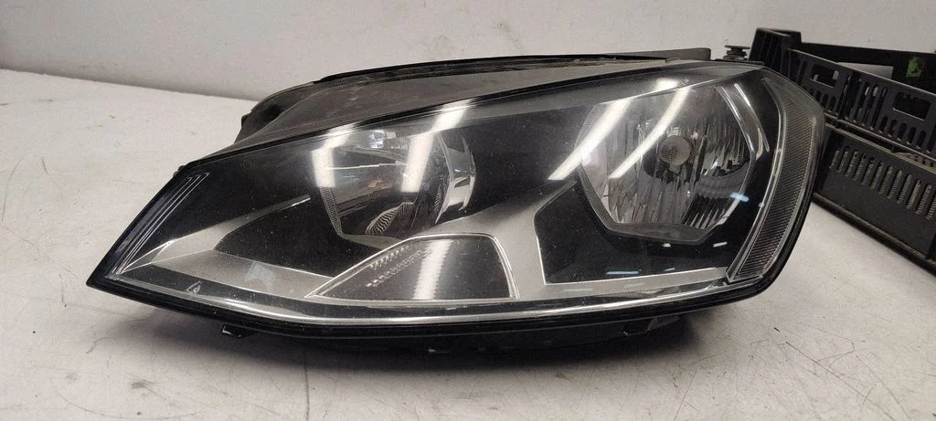 Headlight/headlamp 5G1941005