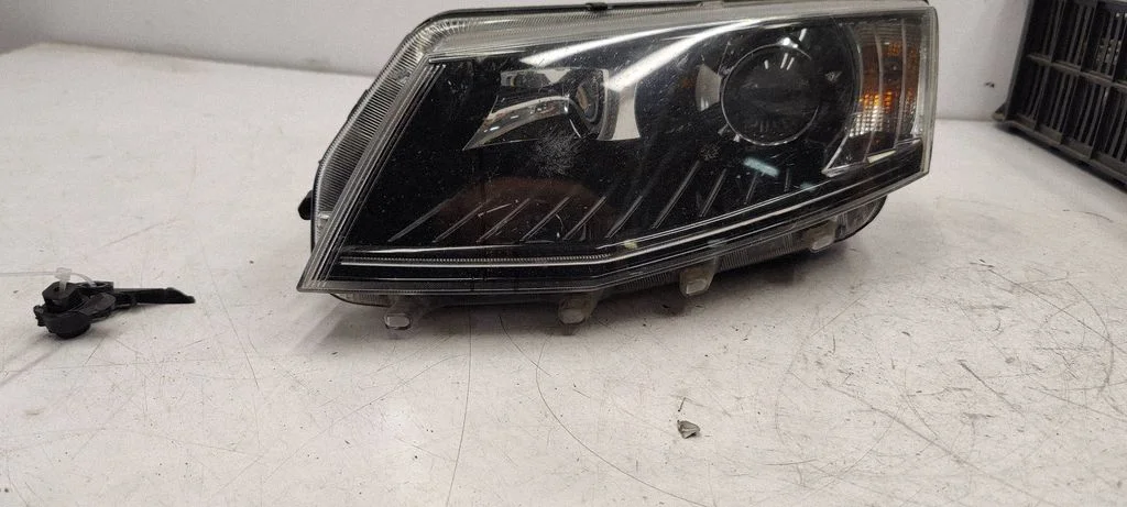 Headlight/headlamp 5E1941015B