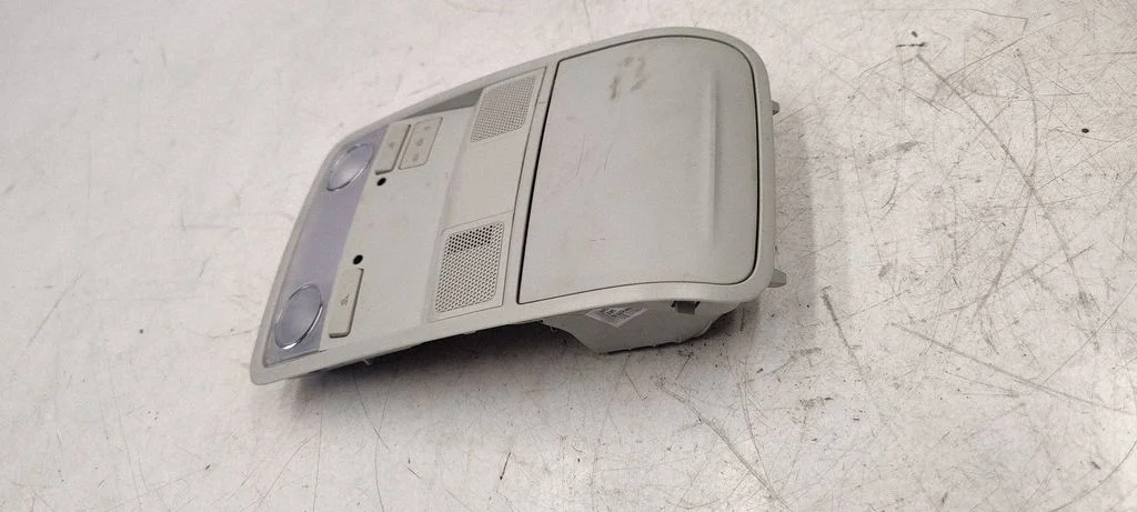 Front seat light 5E0867489