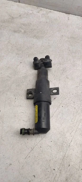 Headlight washer spray nozzle 3c0955103A